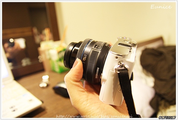 好玩、有趣，SAMSUNG NX100超美型惡魔
