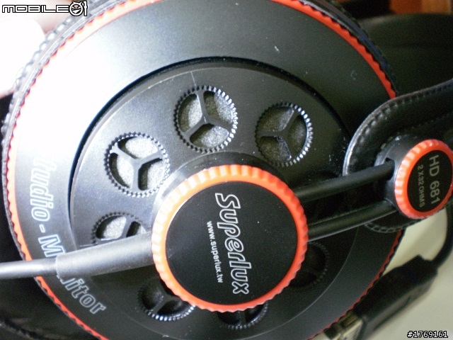 [開箱]舒伯樂 superlux HD668B + 與HD681外型比較