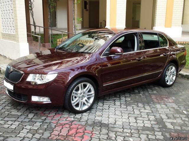 [開箱文] Skoda Superb 1.8TSI - 人生中的第一台車，小惡魔上的第一個開箱文