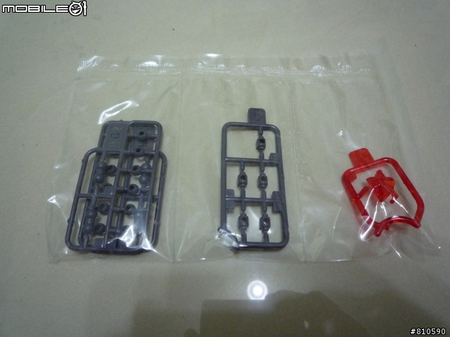 [開箱]壽屋 機動警察 TYPE-J9 葛里芬 Q版(1/5新增素組圖)