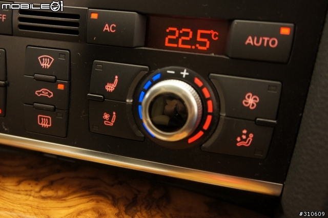 [開箱文] 2011 Audi Q7 3.0TFSI 開箱分享(圖多)
