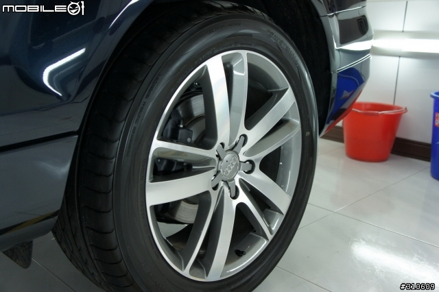 [開箱文] 2011 Audi Q7 3.0TFSI 開箱分享(圖多)