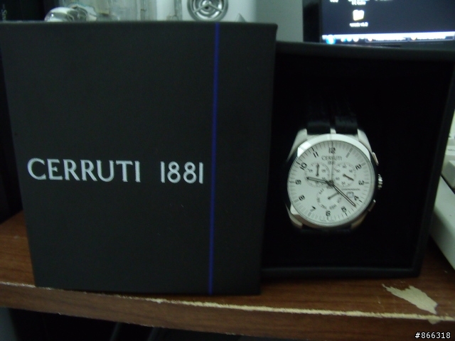 關於cerruti 1881 手錶(有圖)