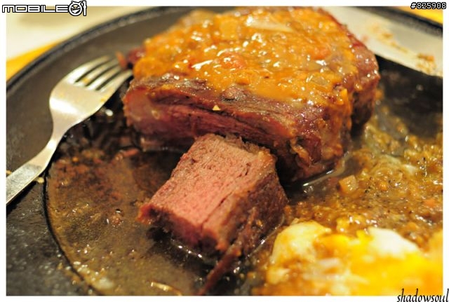 [分享]瘋牛排洋食-挑戰55oz超大牛排~