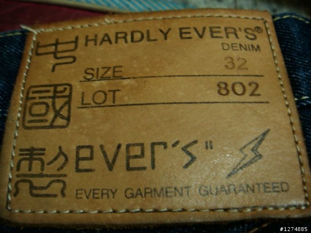 手賤分享迷之牌褲子  EVERS   ?  LEVIS ?