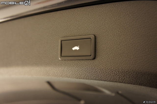 [開箱文] 2011 Audi Q7 3.0TFSI 開箱分享(圖多)