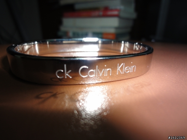 Calvin Klein 鋼手環