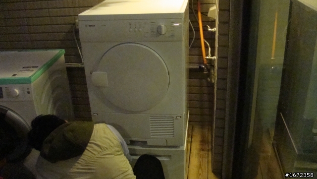 [開箱]Bosch WAS24460滾筒洗衣機 及 WYC82100冷凝式乾衣機