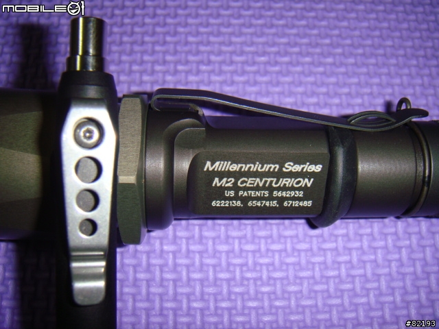 SUREFIRE M2手電筒+SUREFIRE 2代筆~開心入手