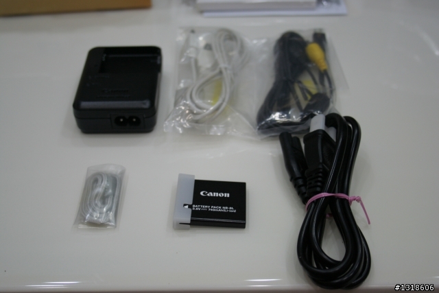[開箱]Canon-A3100IS，工作小幫手入荷。