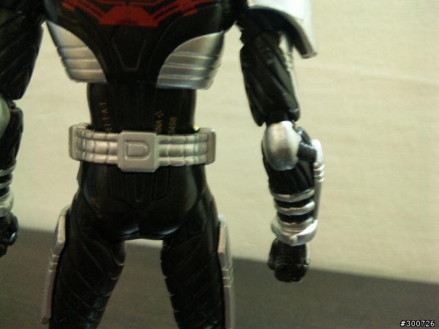 【開箱】S.H.Figuarts Masked Rider Dark Kabuto 暗兜