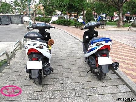【不專業の開箱】Suzuki GSR 125 尊爵版 VS. 競速版