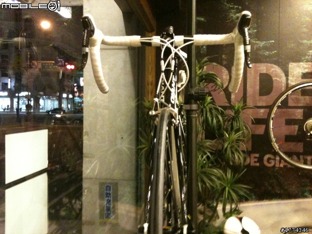限量一級車架也組好了,SRAM RED 11-28一體式飛輪,MAVIC一級輪組