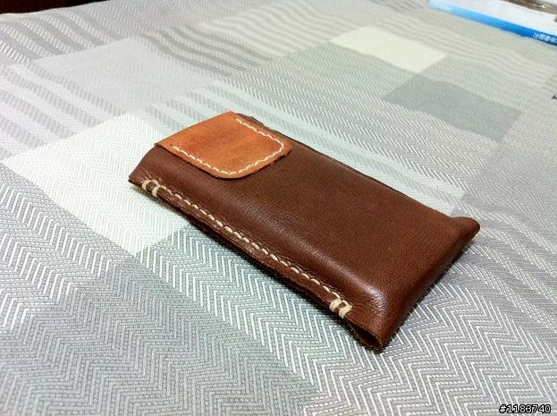 DIY幫自己Iphone4做個窩