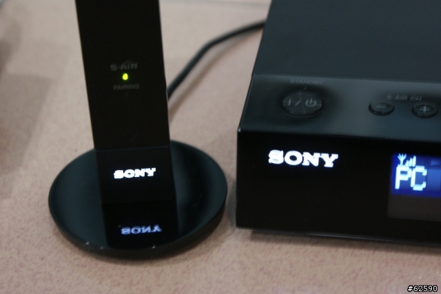 [分享]SONY PC无线音乐传输器 S-AIR技术  把它使用在UX18C筆電上....