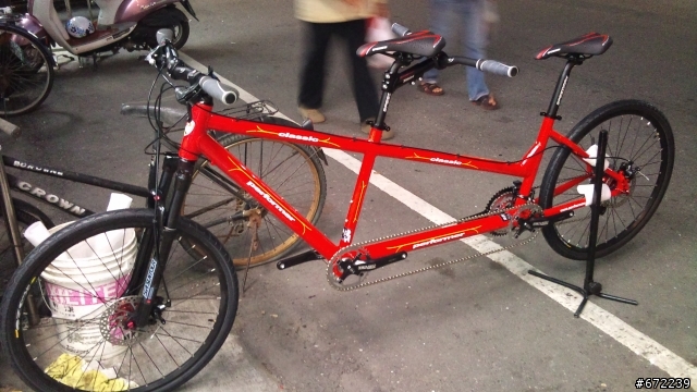 沒箱子之開箱文~ Performer Tandem Classic協力登山車