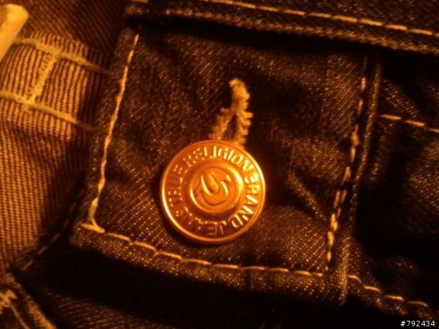 True Religion & Less Than Human的開關箱 (實穿照)