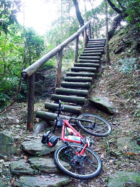 那個秋末‧桶后越嶺。