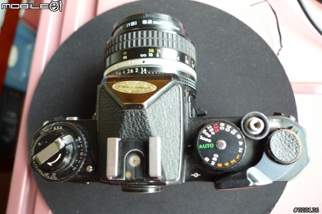 請問NIKON的底片老相機？(補圖補發問）