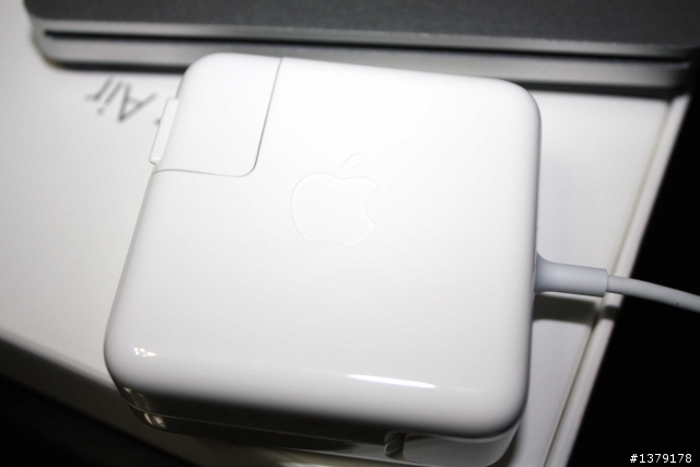 [開箱] Macbook Air 13 頂規開箱文