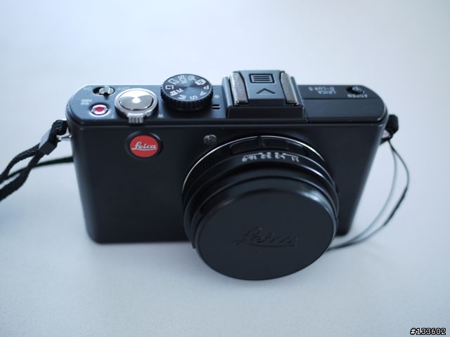 [分享] 我的第一台小可樂標 LEICA D-LUX5 (同場加映與女友一號合照)