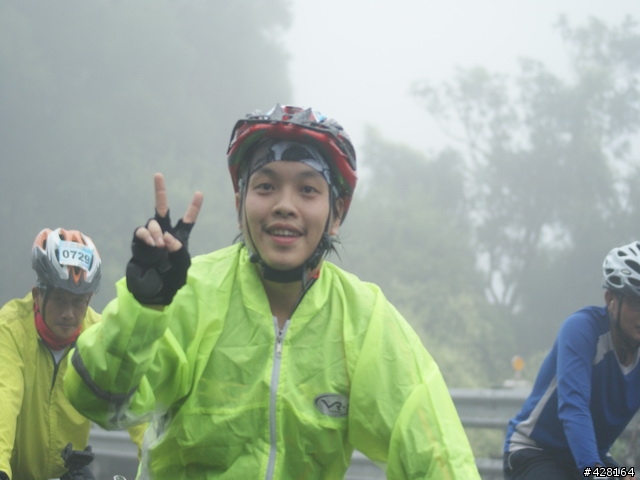 2010 環化賽   楓竹路 爬坡路段  雨 霧 汗水 混和的爬坡