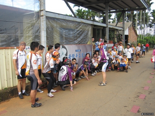 [相片]991107 星光八卦與諸羅佰客約騎