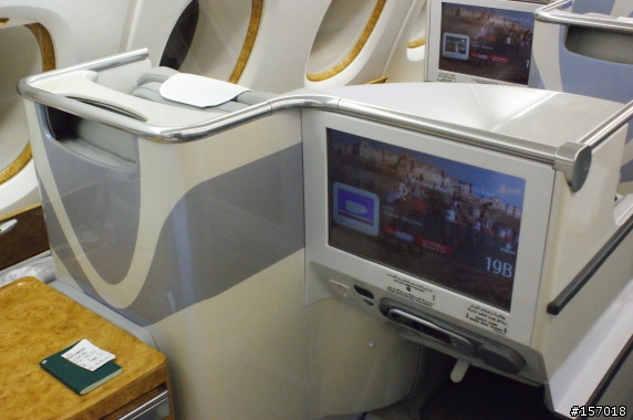 我的EMIRATES A380 商務艙 HK  BKK 體驗記