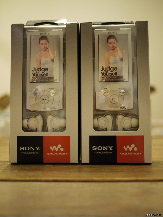 Sony A845 開“紙箱”文