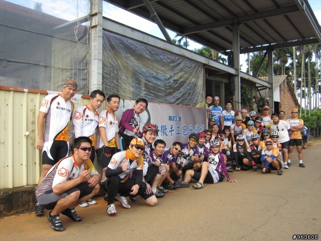 [相片]991107 星光八卦與諸羅佰客約騎