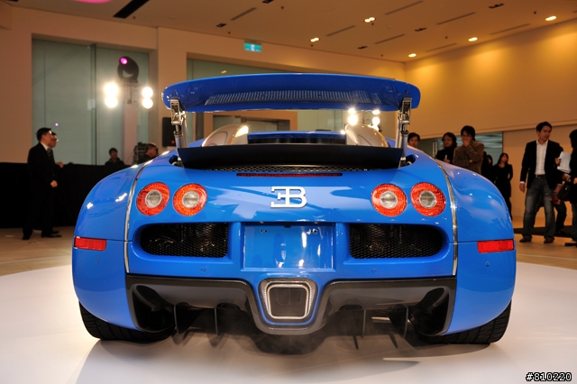 山豬現身！BUGATTI VEYRON 16.4(有圖)