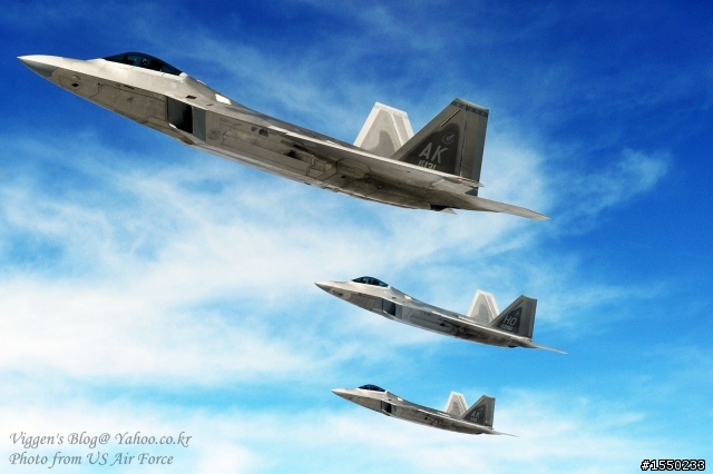 1/48 美軍飛彈組&附贈的F-22 成品圖