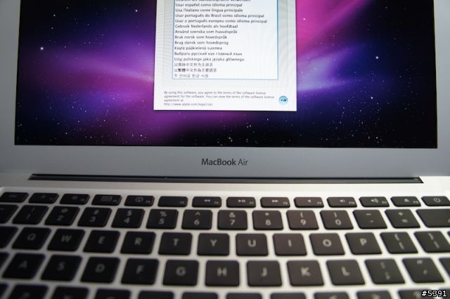 客製 MacBook Air 13.3' （已貼圖）