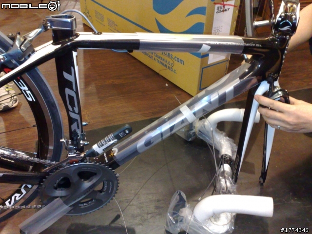 <<開箱>>  20101102 TCR ADVANCED SL R1 全台首開箱
