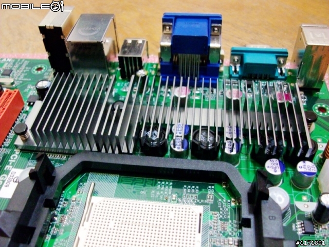 [開箱分享]X3 705E+ECS A880GM-M7 RAID0
