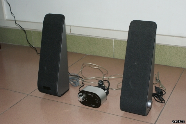 [分享]SONY PC无线音乐传输器 S-AIR技术  把它使用在UX18C筆電上....