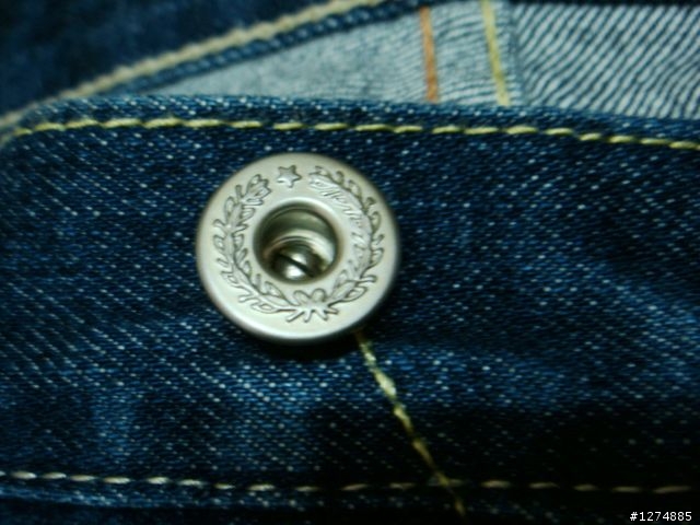 手賤分享迷之牌褲子  EVERS   ?  LEVIS ?