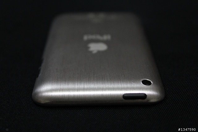 【分享】iPOD touch4 包膜-髮絲紋