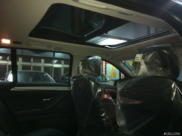 有沒有F11 520D touring 的車友已經交車或是知道安審進度狀況?