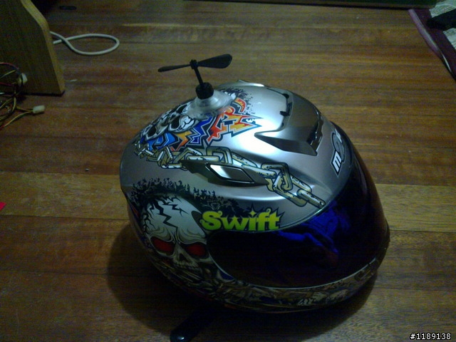 [分享] 今天宅配剛送來的M2R F-2C 亮銀骷髏