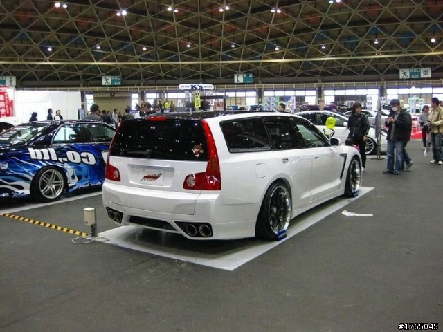 GTR35 五門掀背