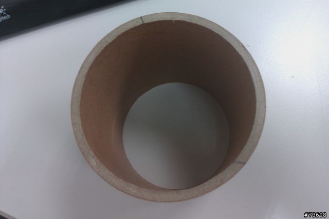 個人年度最佳綠能作品-回收廁所紙筒手機座 for HTC Legend。。