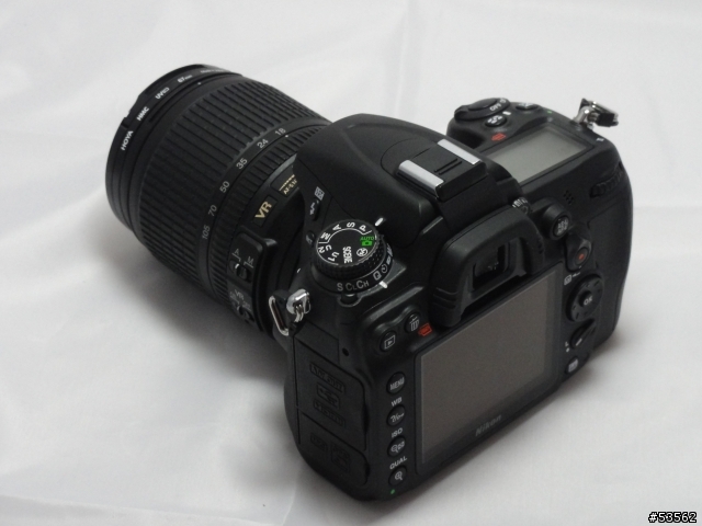 Nikon D7000 Kit 開箱 (11月15日新增自動白平衡簡單測試)