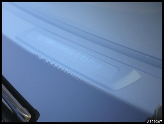 <補開超大的箱>歷代VOLVO都在這之 "兄弟鬩牆"~喔喔不  是手足情深的V50 D5 R-DESIGN & XC60 D5 AWD