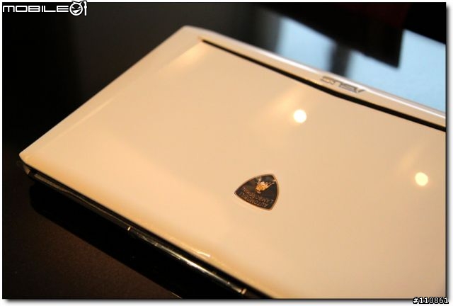 超   簡   單   分   享   ASUS Lamborghini VX6