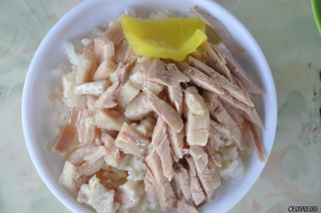 [分享]嘉義市的三家雞肉飯