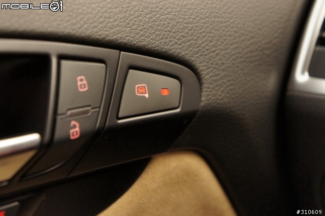 [開箱文] 2011 Audi Q7 3.0TFSI 開箱分享(圖多)
