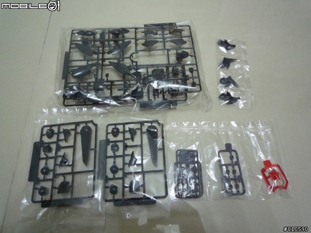 [開箱]壽屋 機動警察 TYPE-J9 葛里芬 Q版(1/5新增素組圖)