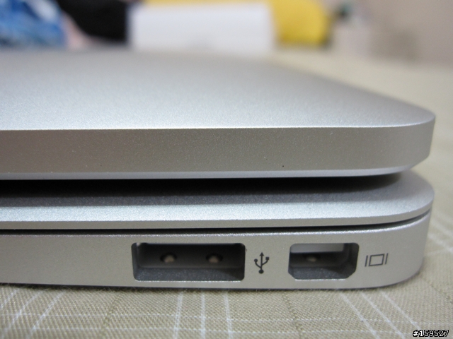 台版11.6 macbook air開箱分享  新增kvm轉接器使用心得