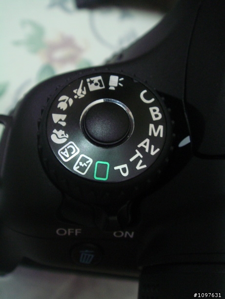 [新手開箱]60D+ 18-135mm KIT~馬來西亞開箱!